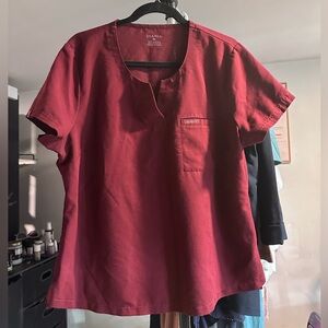 Jaanuu Scrub Burgundy Top XL